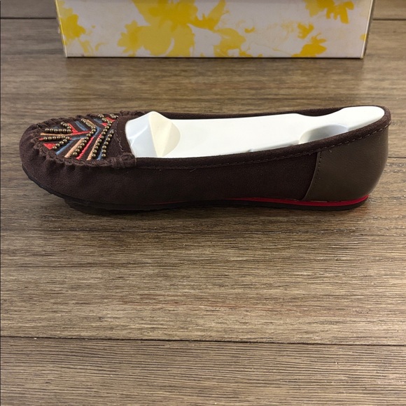 NIB [Yellow Box] Freshman Beaded Slip-On Suede Flats in Brown Women’s 7 - Picture 5 of 11